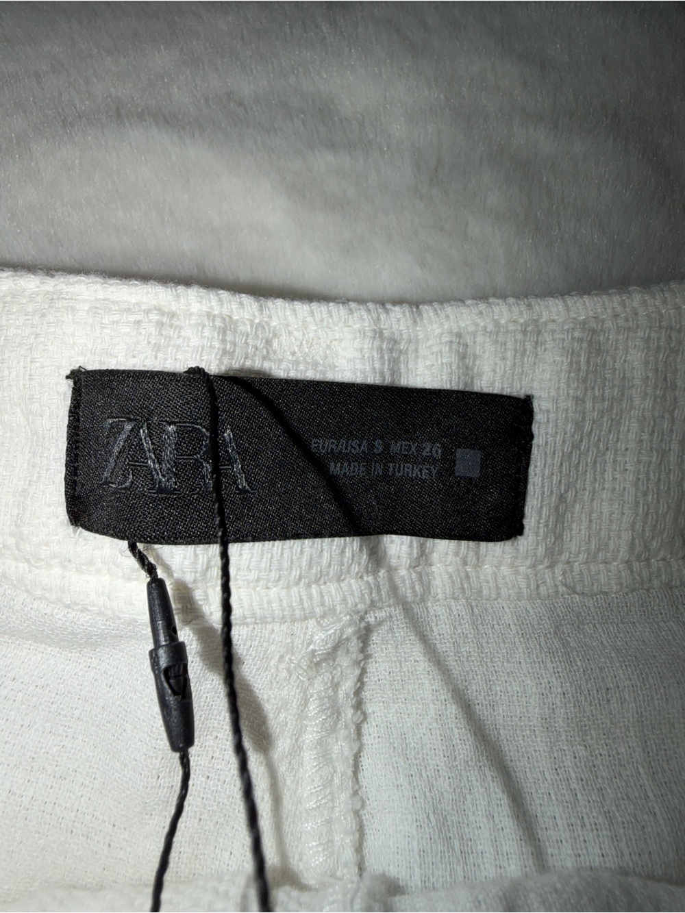 Zara Wide Leg Pants in White - Picture 3 of 5
